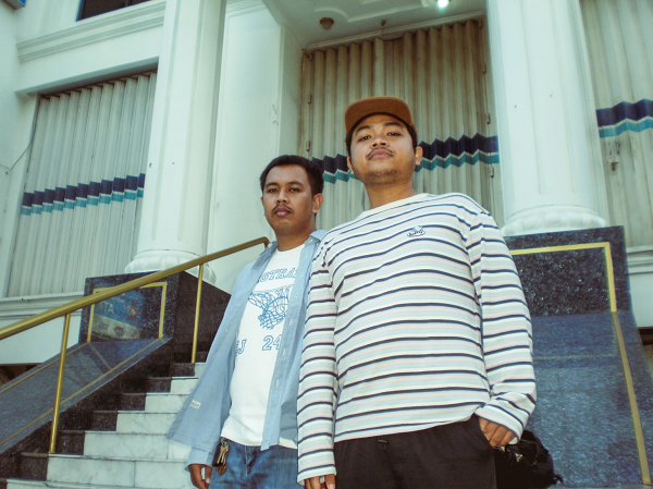 Decemberism Rilis A Summer Bluer : Refleksi Melankolis Tentang Perpisahan 1DECEMBERISM_EDIT-10.png