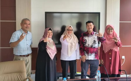 UIA, PJMI, JPI, LKD Auidensi dengan Dinas Pendidikan Kota Bekasi gabor2.png