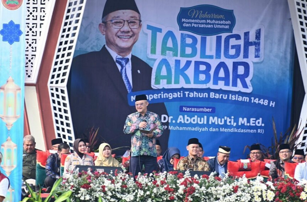 Tabligh Akbar bersama Mendikdasmen di Purbalingga hadirkan 3 hadiah umroh mendikbud.png