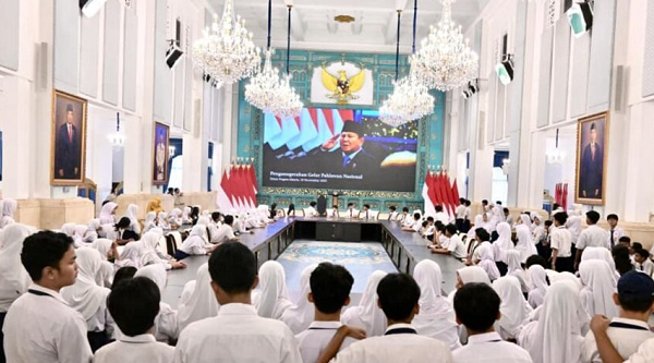 Ratusan Pelajar dan Mahasiswa Antusias Ikuti Istana untuk Anak Sekolah ratusan_pelajar.png