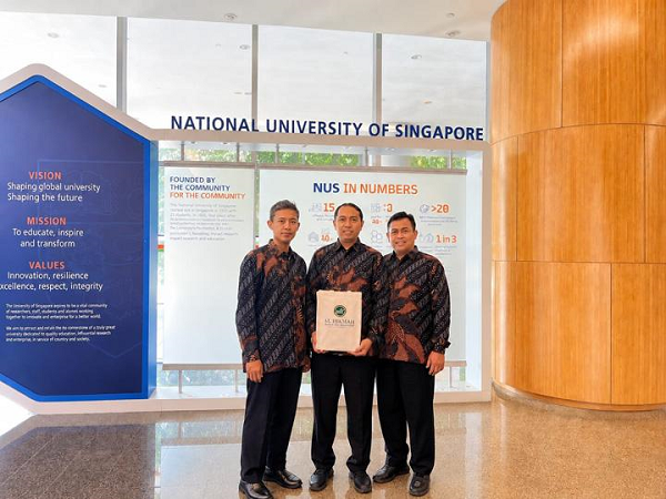 SMA Al Hikmah Surabaya Perluas Wawasan Global Melalui Kunjungan Akademik ke NUS, NTU, dan USIM
